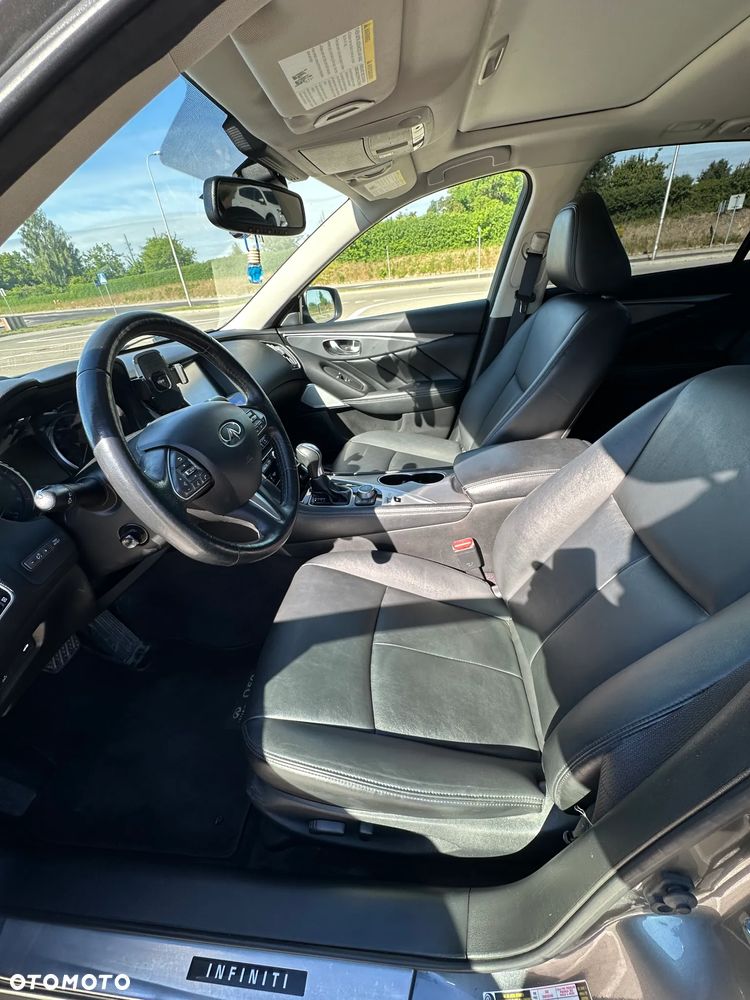 Infiniti Q50 Q50S 3.0t Sport - 9