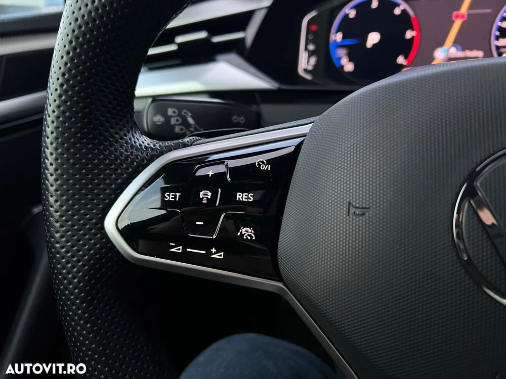 Volkswagen ARTEON 2.0 TDI 4Motion DSG R-Line - 17