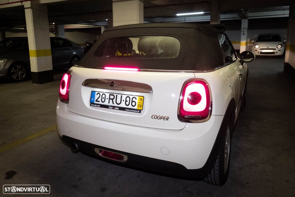 MINI Cabrio Cooper - 11