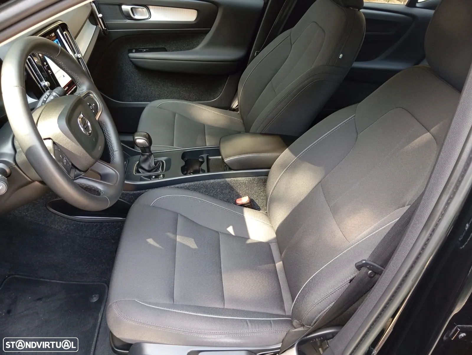 Volvo XC 40 1.5 T2 Momentum Plus - 17