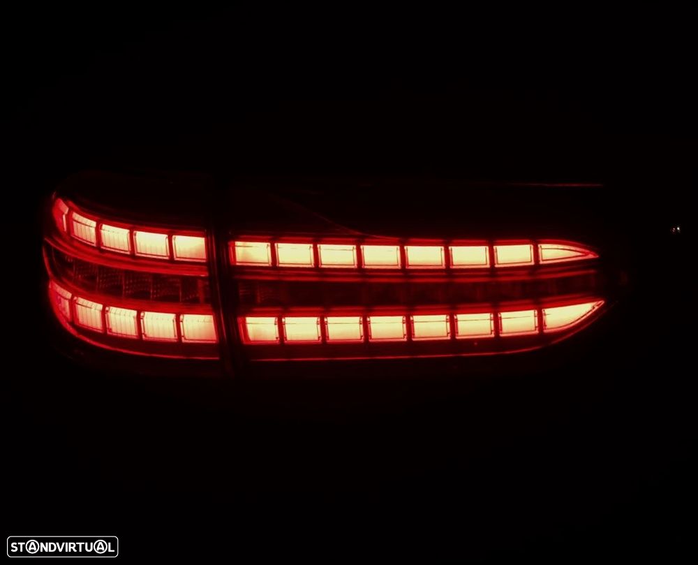 Mercedes-Benz E 300 de 4Matic T 9G-TRONIC - 39