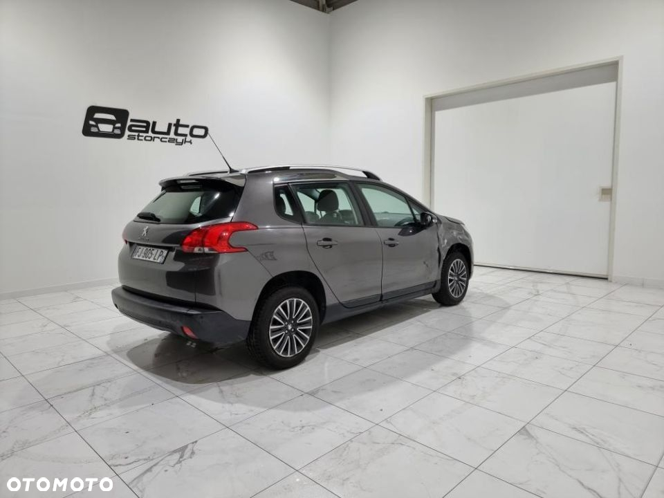 Peugeot 2008 - 8