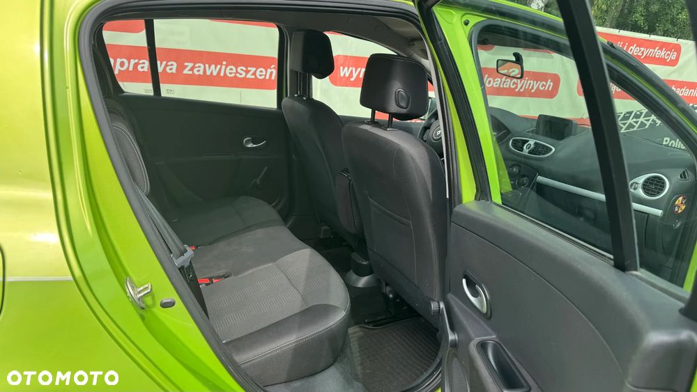 Renault Clio - 13