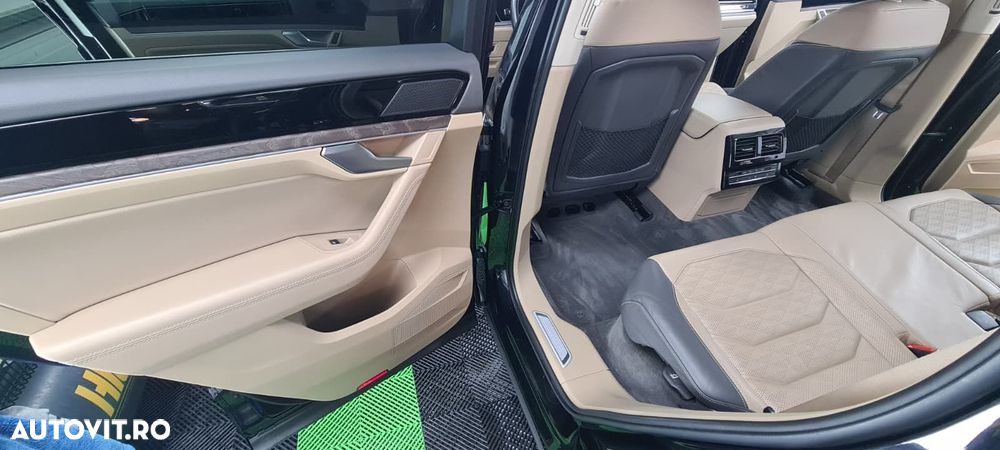 Volkswagen Touareg V6 TDI Elegance - 3