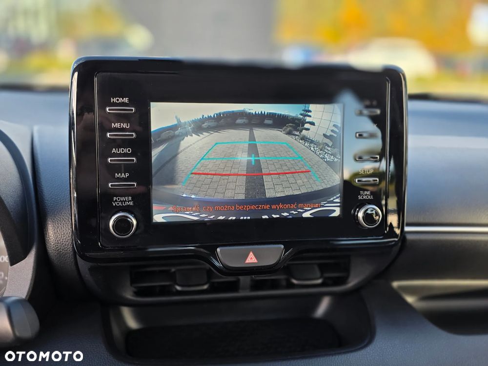 Toyota Yaris 1.5 Comfort - 21