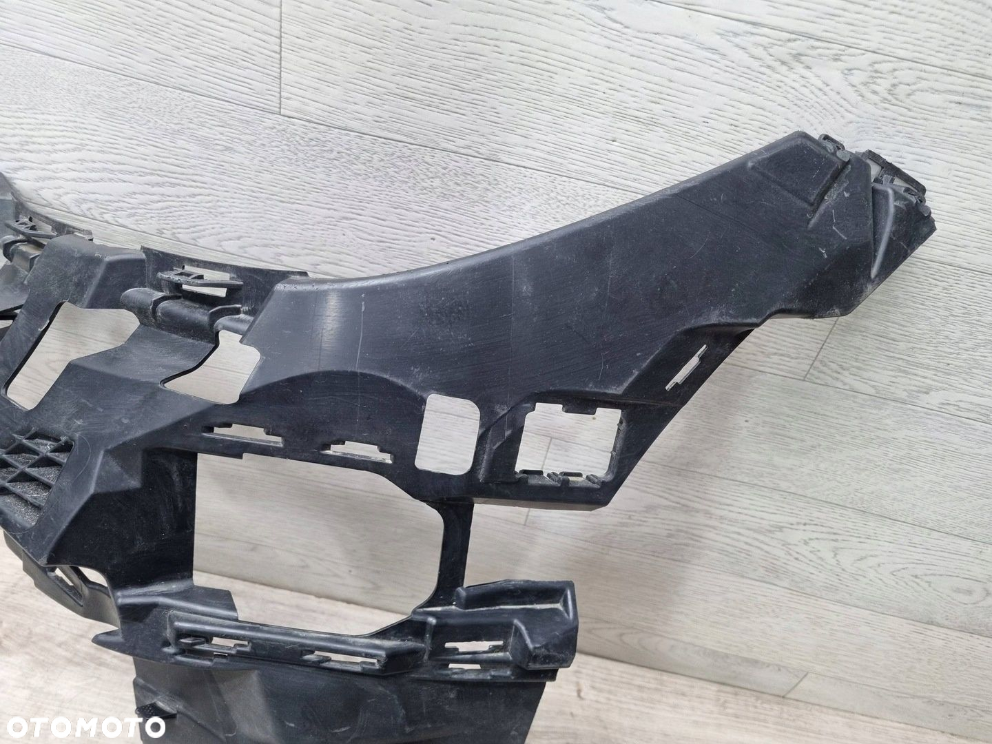 Mercedes-Benz C W206 2021 Przód strona lewa Elementy mocujące - 3
