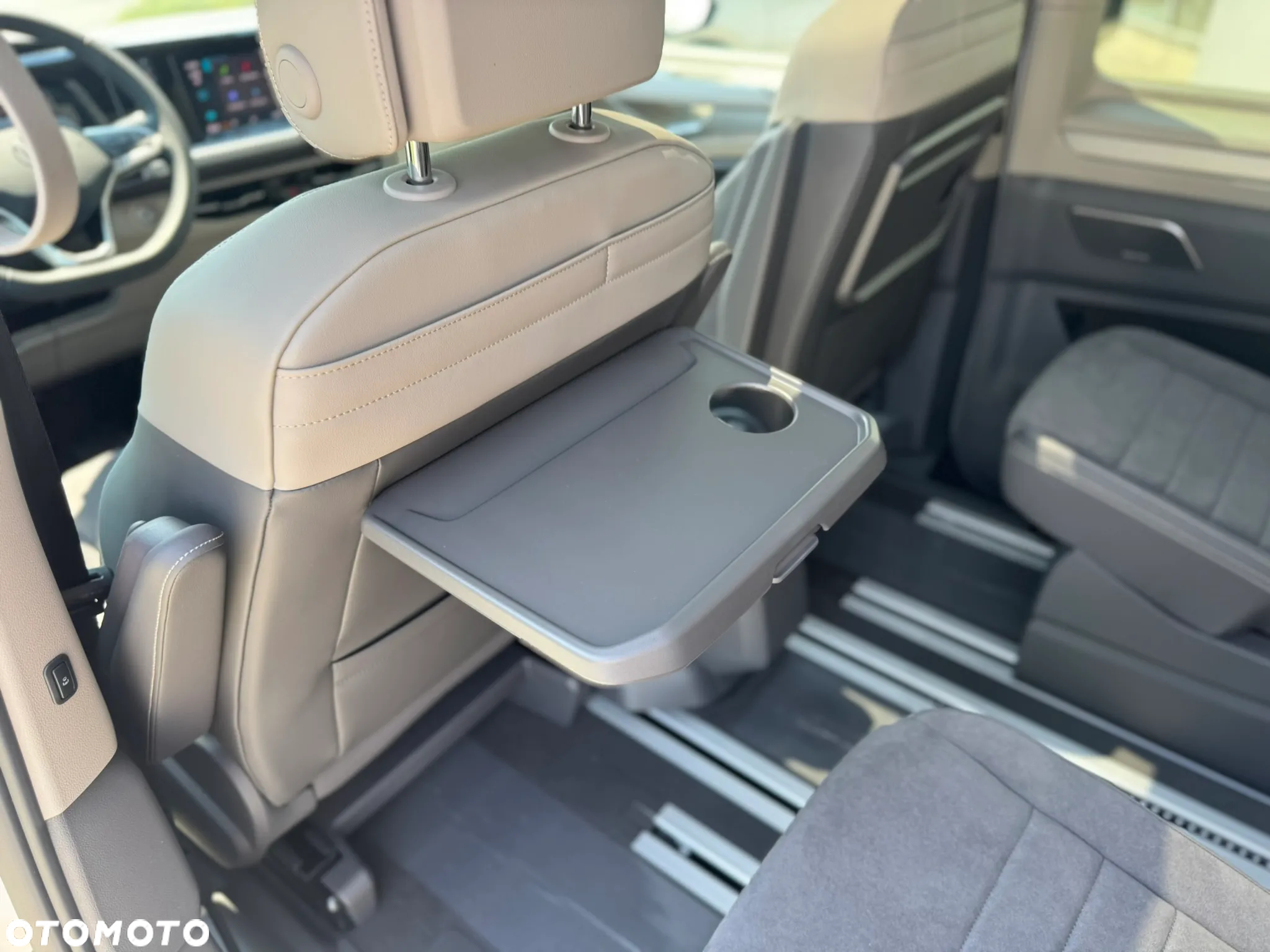 Volkswagen Multivan 2.0 TDI L2 Edition DSG - 23