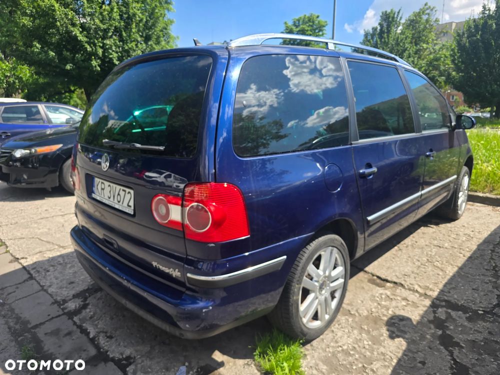 Volkswagen Sharan 2.0 TDI Comfortline - 4