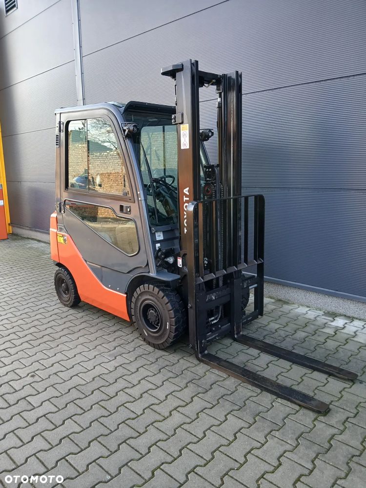 Toyota 02-8FGF15 - 3