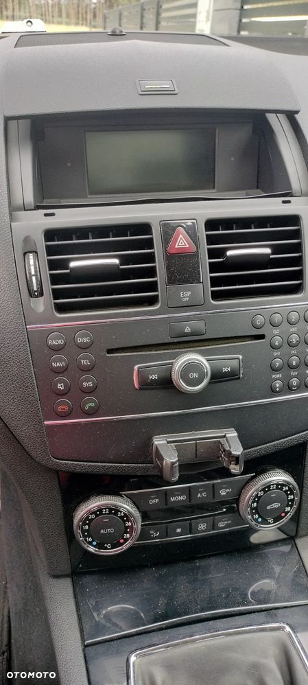 Mercedes-Benz Klasa C 200 CDI BlueEff Avantgarde - 8