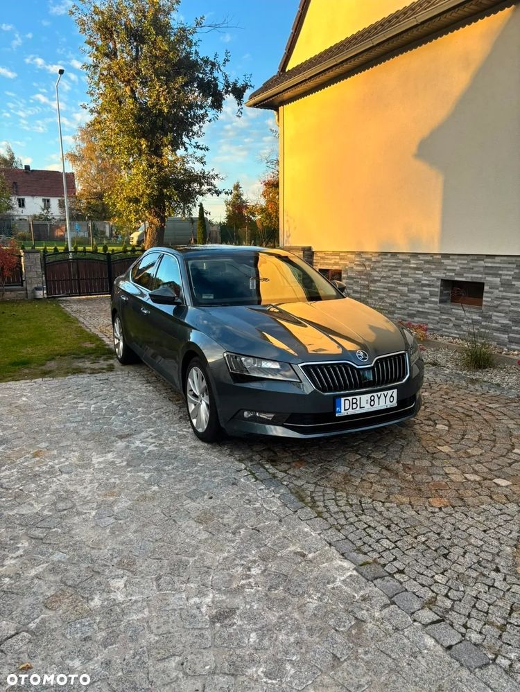 Skoda Superb 2018 photo 4