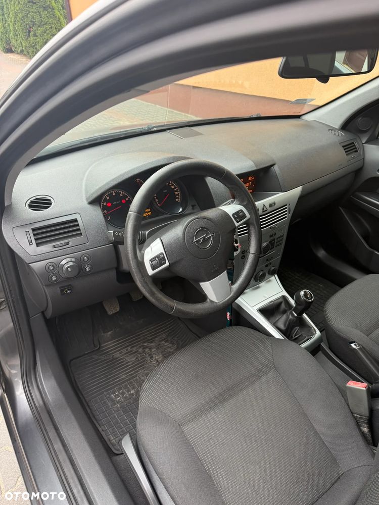 Opel Astra - 18