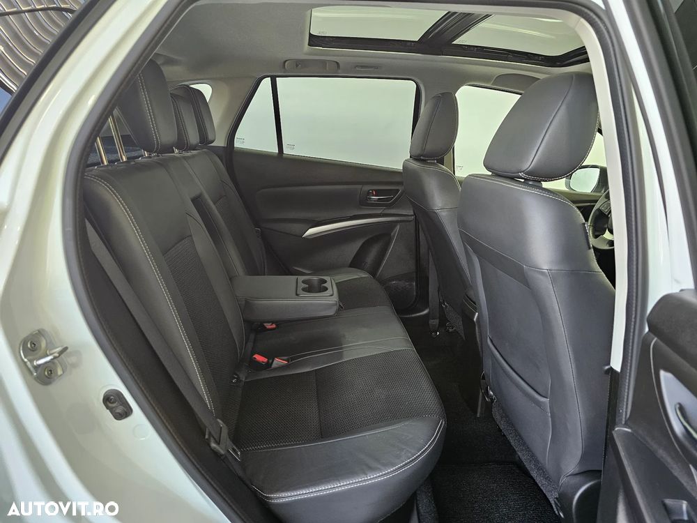 Suzuki S-Cross 1.4 Boosterjet AllGrip MHEV Luxus - 33