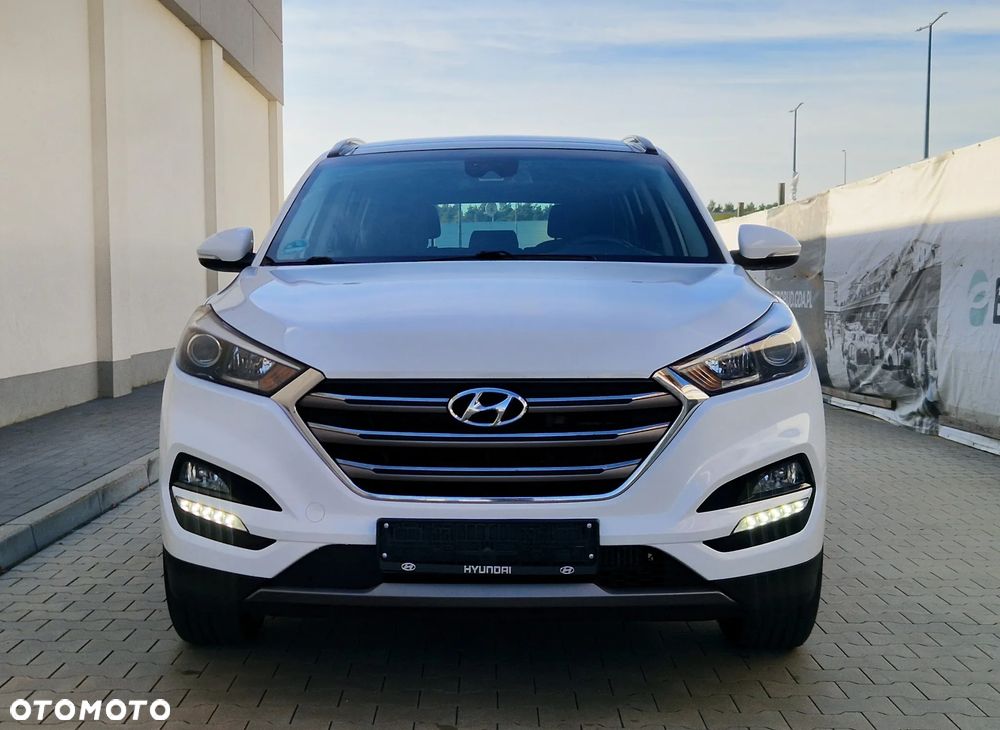 Hyundai Tucson 1.7 CRDI BlueDrive Style 2WD - 9