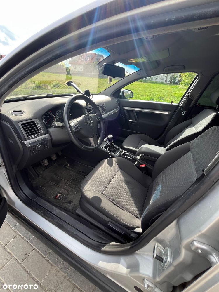 Opel Vectra 1.9 CDTI - 11