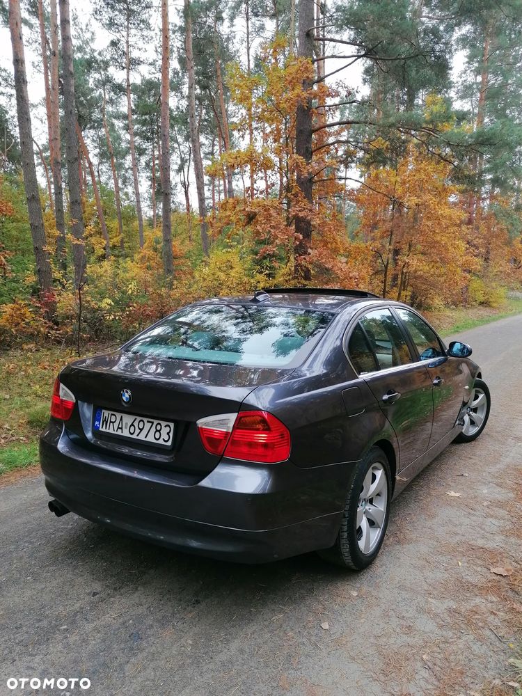 BMW Seria 3 325xi - 12