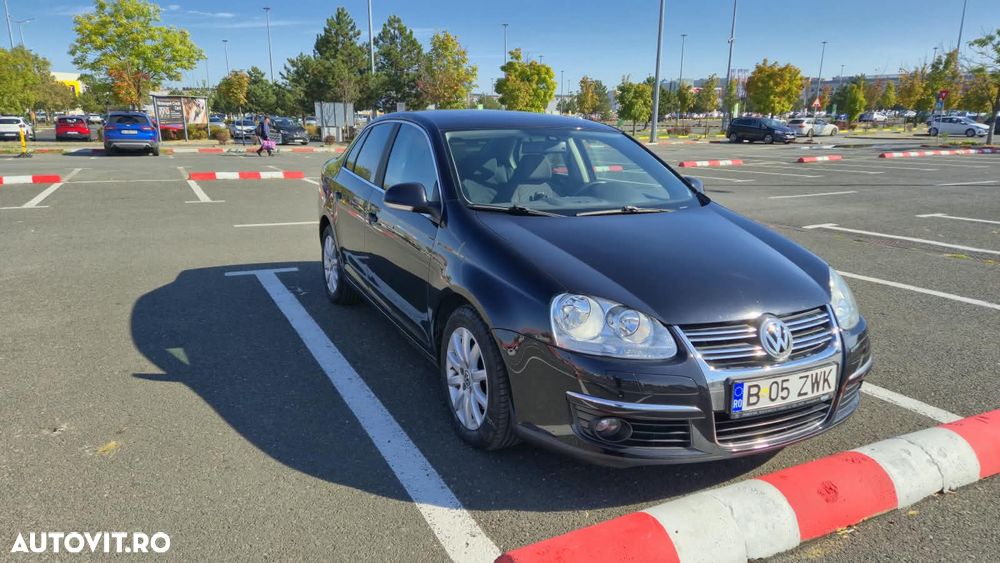 Volkswagen Jetta - 5