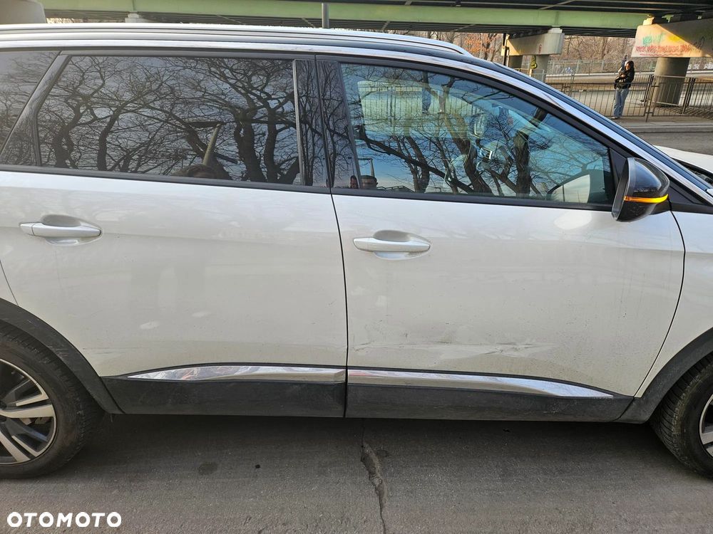 Peugeot 5008 2.0 BlueHDi Allure S&S EAT8 - 27