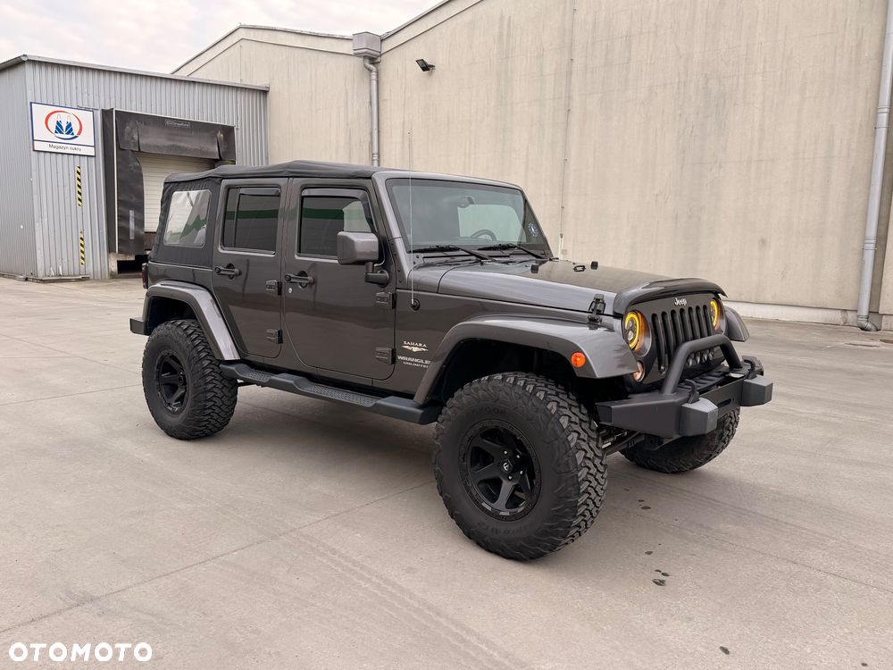 Jeep Wrangler - 1