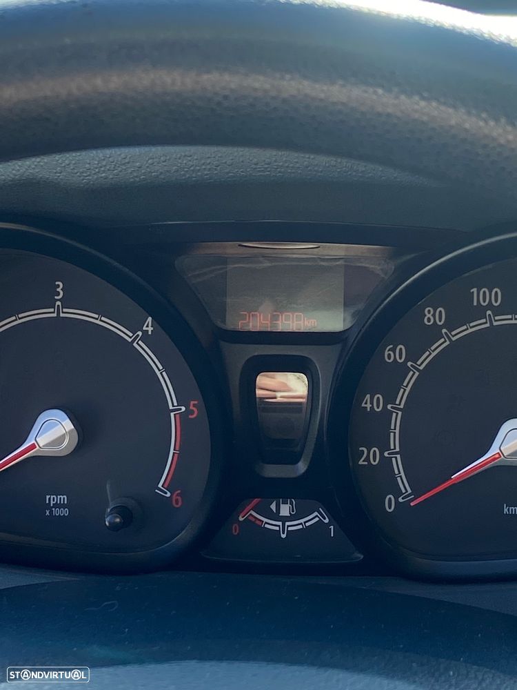 Ford Fiesta 1.4 TDCI Titanium - 6