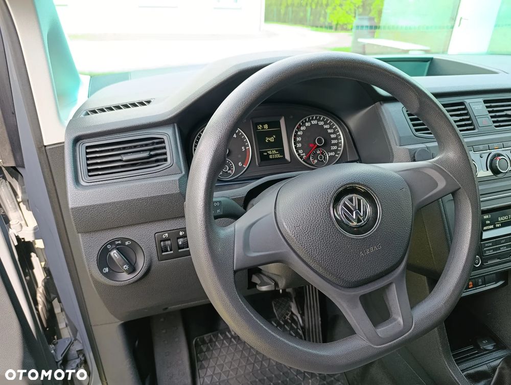 Volkswagen Caddy - 10