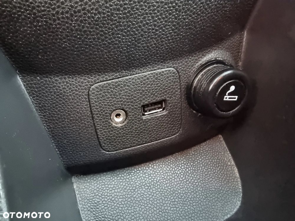 Ford Fiesta 1.0 EcoBoost STart-Stop Titanium - 21