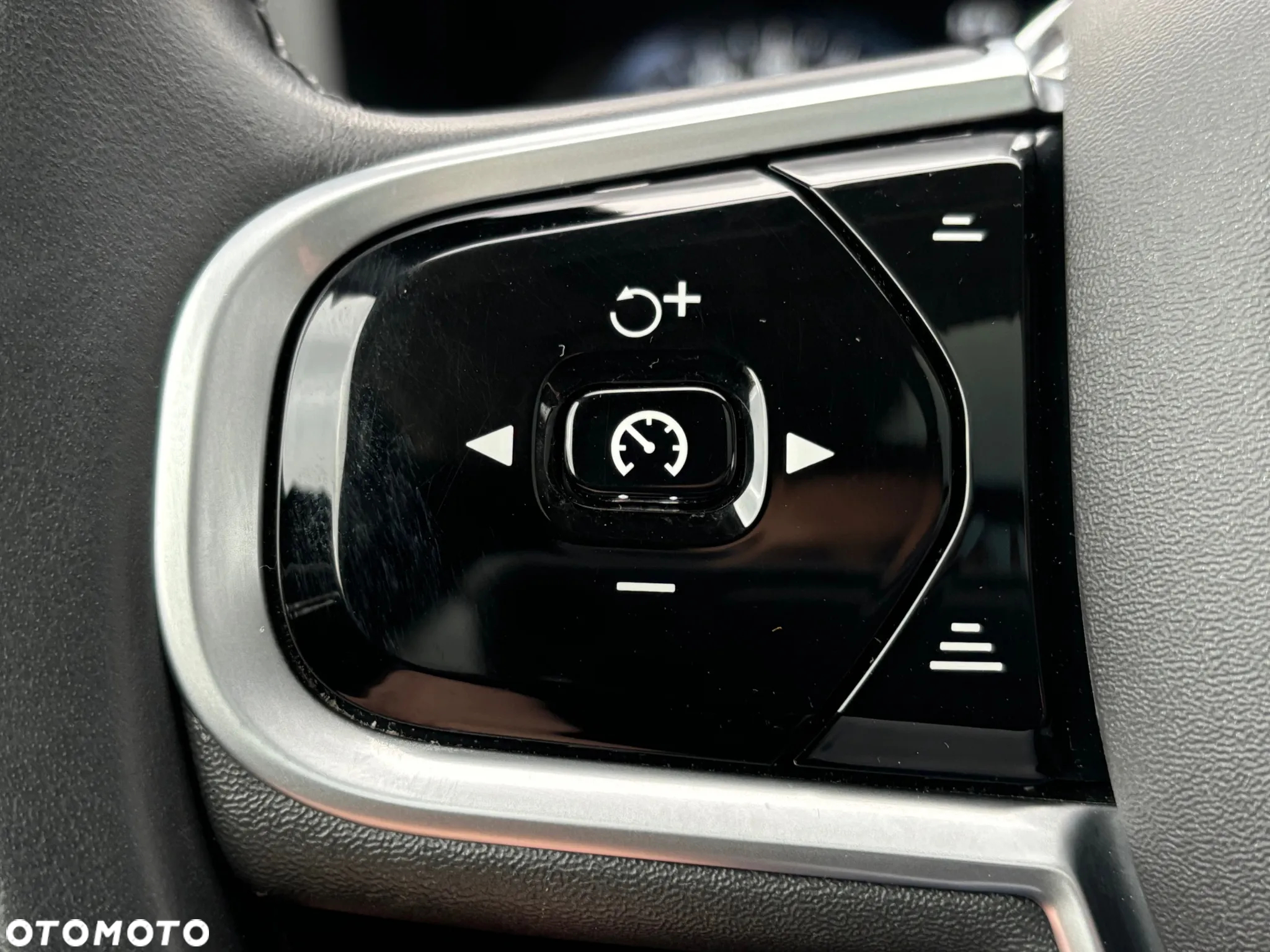 Volvo V60 B3 B Momentum Pro - 22