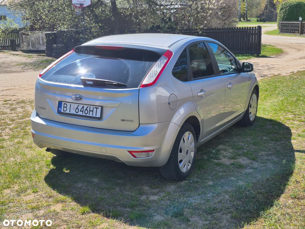 Ford Focus 1.6 16V Sport - 6