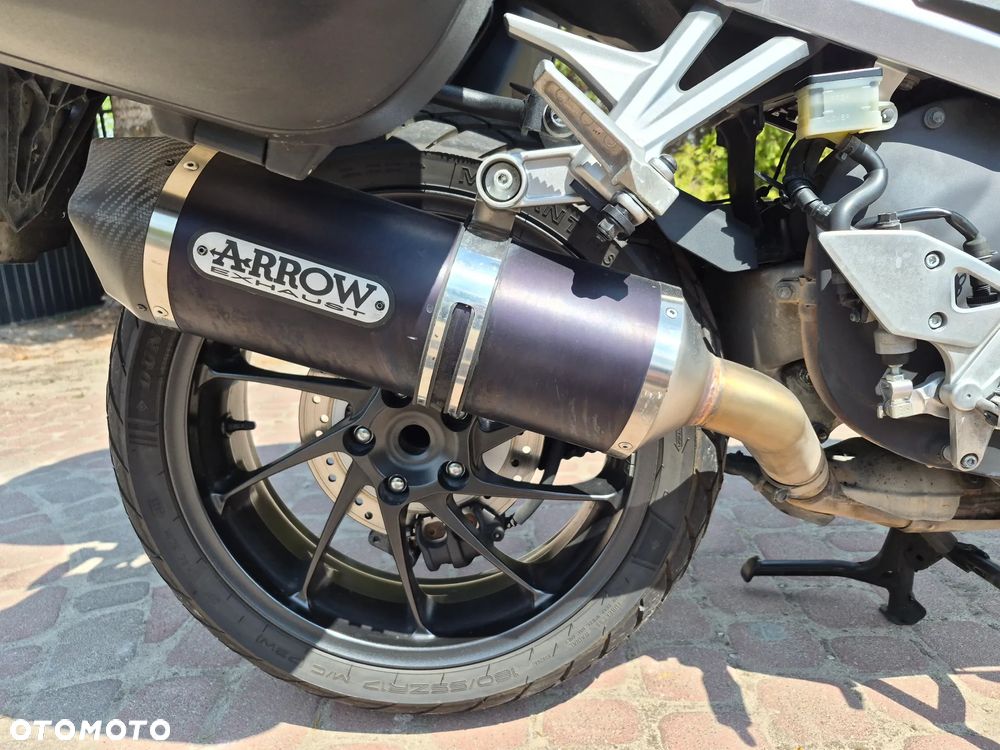 Honda VFR - 9