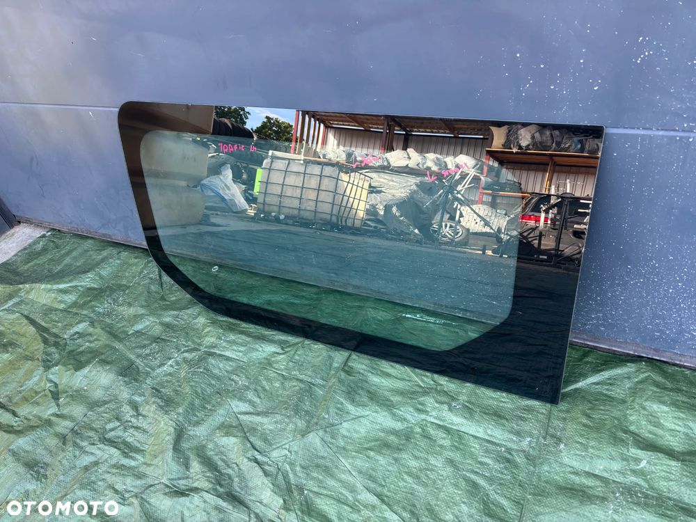 RENAULT TRAFIC III SZYBA karoseryjna prawy lewy tył LONG lub środkowa lewa 18r - 13