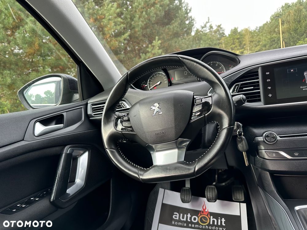 Peugeot 308 - 24