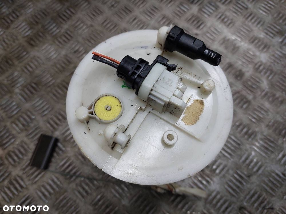 POMPKA PALIWA + PŁYWAK RENAULT ESPACE IV 2.0 T 8200008527C - 2