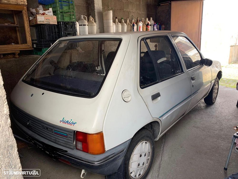 Peugeot 205 - 4