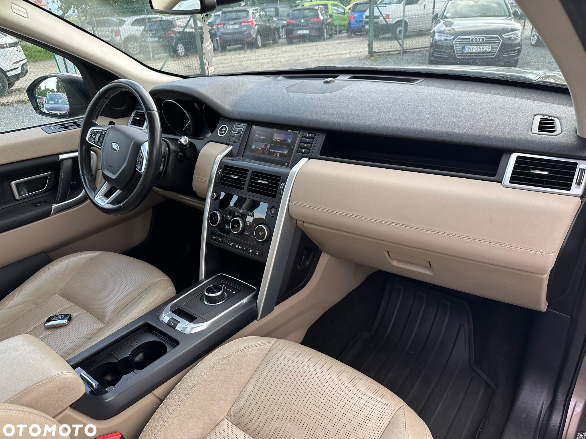 Land Rover Discovery Sport 2.0 D150 HSE - 16