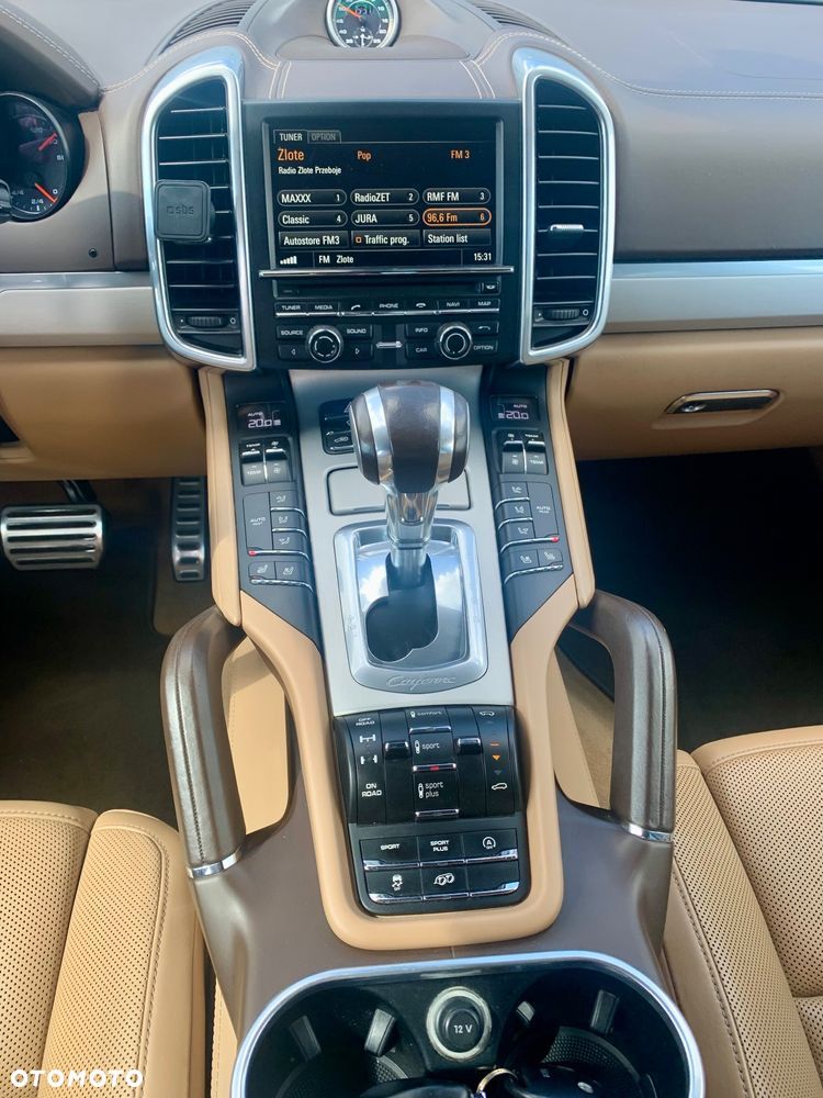 Porsche Cayenne GTS - 30