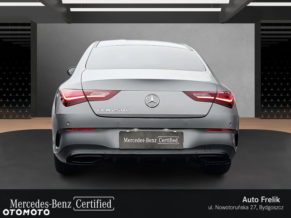 Mercedes-Benz CLA 250 e 8G-DCT AMG Line Advanced Plus - 4