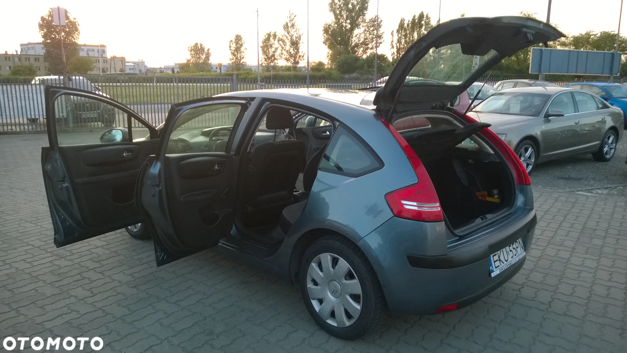 Citroën C4 1.4 16V SX - 17