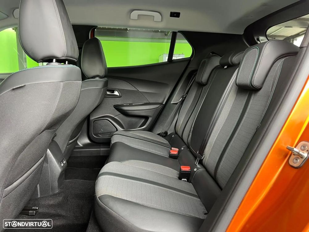 Peugeot e-2008 50 kWh Allure Pack — fotografia 8