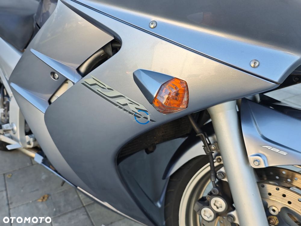 Yamaha FJR - 25