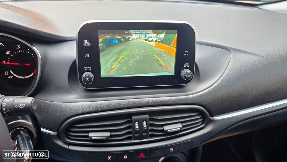 Fiat Tipo Station Wagon 1.3 M-Jet Lounge - 8