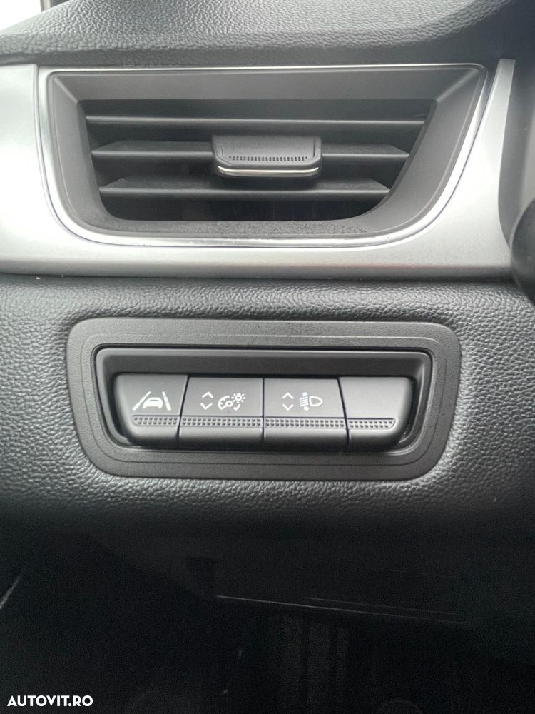 Renault Captur MHEV 140 EDC Techno - 13