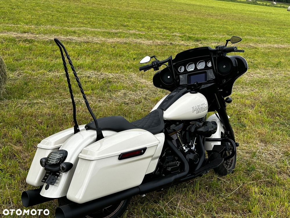 Harley-Davidson Touring Street Glide - 14