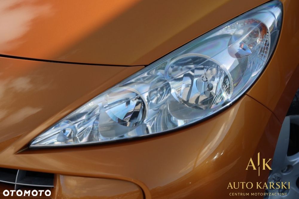 Peugeot 207 - 12