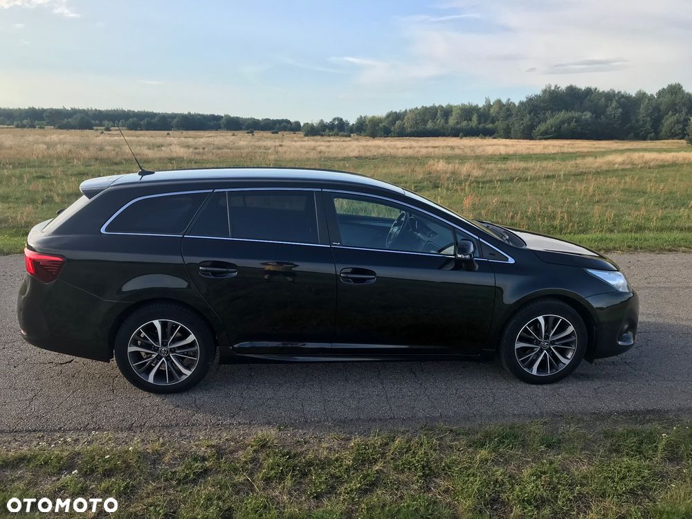 Toyota Avensis - 6