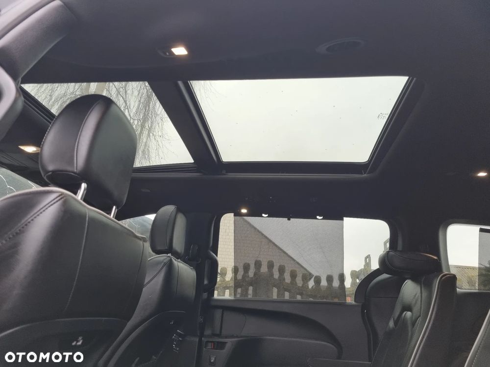 Chrysler Pacifica - 35