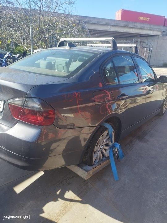 FAROL DIREITO BMW SERIE 3 BERLINA E90 - 8