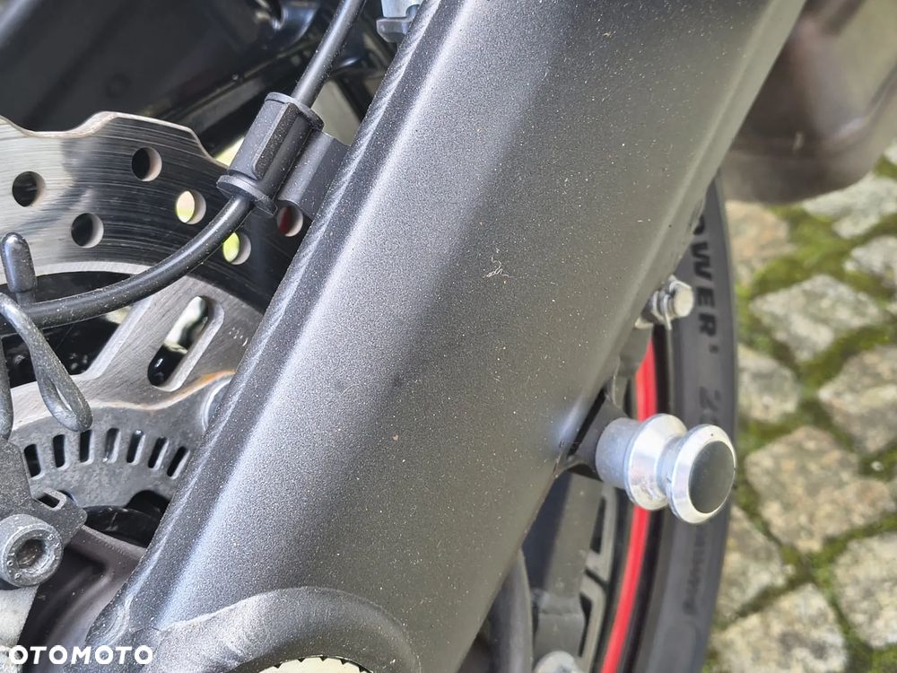 Kawasaki Ninja 1000 SX - 34