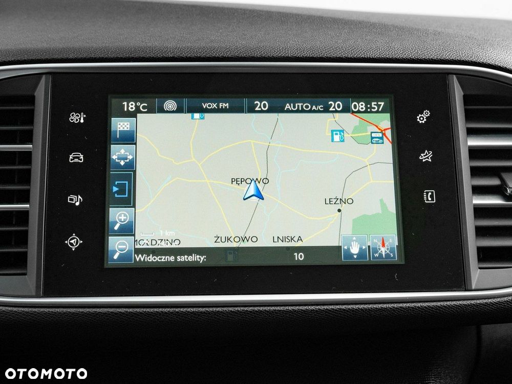 Peugeot 308 1.6 BlueHDi Allure S&S - 21
