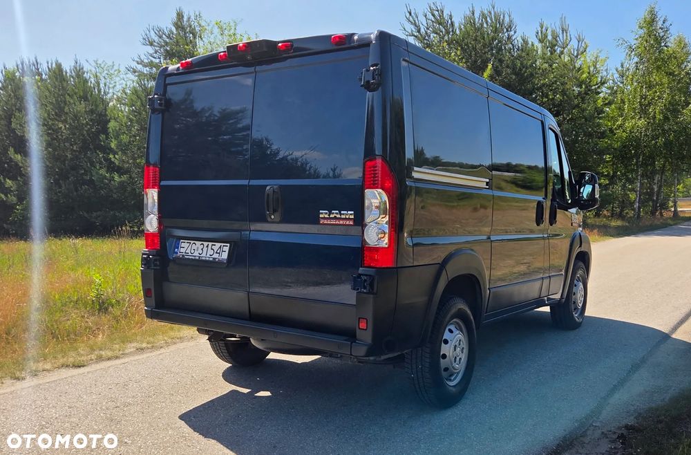 RAM PROMASTER 1500 - 6