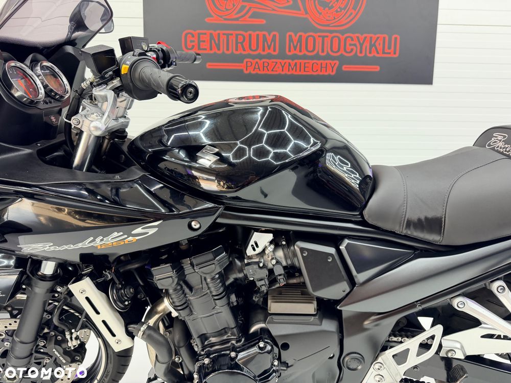 Suzuki Bandit - 14